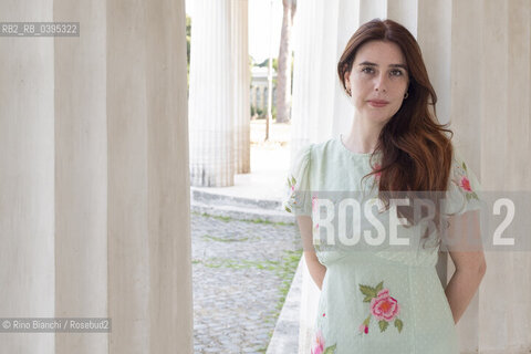 Rome October 5, 2023..Alice Urciuolo writer and screenwriter, posing in the park of Villa Torlonia in Rome for photographic portraits/Alice Urciuolo scrittrice e sceneggiatrice, in posa nel parco di Villa Torlonia a Roma per i ritratti fotografici. ©Rino Bianchi/Rosebud2