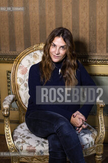 Turin November 30, 2024..Viola Ardone, writer, teacher of Italian and Latin, collaborator of La Repubblica and La Stampa, photographed in Turin in the rooms of the Circolo dei lettori during the Festival del classico/Viola Ardone, scrittrice, docente di lingua italiana e latina, collaboratrice de La Repubblica e La Stampa, fotografata a Torino negli ambienti del Circolo dei lettori durante il Festival del classico. ©Rino Bianchi/Rosebud2