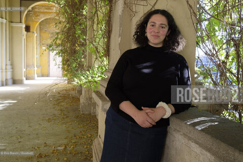 Vercelli November 22, 2024..Mathilde Lyons, historian, researcher and essayist, whose research aims to examine how black people in Italy negotiated their identity during the fascist period in an era in which the Italian national identity was constructed and operationalized by the fascist state as exclusively white, photographed in Vercelli in the rooms of the University of Eastern Piedmont (UPO) during the conference Deconstructing the Racial Imaginary in Italy (1930-2020)/Mathilde Lyons, storica, ricercatrice e saggista, la cui ricerca mira a esaminare come i neri in Italia hanno negoziato la loro identità durante il periodo fascista in unepoca in cui lidentità nazionale italiana è stata costruita e resa operativa dallo Stato fascista come esclusivamente bianca, fotografata a Verceli negli ambienti dellUniversità del Piemonte Orientale(UPO) durante il convegno Decostruire limmaginario razziale in Italia(1930-2020) ©Rino Bianchi/Rosebud2