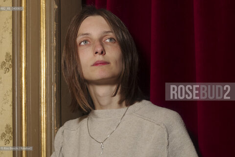 Turin October 22, 2025..Anja Boato, a writer and film expert, collaborates with the Venice Film Festival and writes for the digital literature magazine Il Rifugio dell’Ircocervo, photographed in Turin at the Circolo dei lettori/Anja Boato scrittrice, esperta di cinema,  collabora con la Mostra del Cinema di Venezia e scrive per la rivista digitale di letteratura Il Rifugio dell’Ircocervo fotografata a Torino negli ambienti del Circolo dei lettori. ©Rino Bianchi/Rosebud2