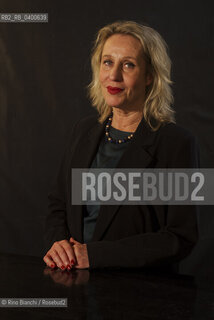 Turin November 15, 2025..Judith Koelemeijer, a Dutch writer and journalist, photographed in the Circolo dei lettori in Turin during the Radici Festival/Judith Koelemeijer scrittrice e giornalista olandese, fotografata negli ambienti del Circolo dei lettori di Torino durante il Festival Radici. ©Rino Bianchi/Rosebud2