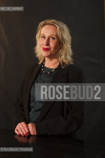 Turin November 15, 2025..Judith Koelemeijer, a Dutch writer and journalist, photographed in the Circolo dei lettori in Turin during the Radici Festival/Judith Koelemeijer scrittrice e giornalista olandese, fotografata negli ambienti del Circolo dei lettori di Torino durante il Festival Radici. ©Rino Bianchi/Rosebud2