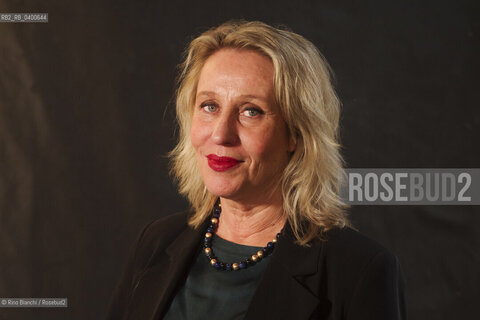 Turin November 15, 2025..Judith Koelemeijer, a Dutch writer and journalist, photographed in the Circolo dei lettori in Turin during the Radici Festival/Judith Koelemeijer scrittrice e giornalista olandese, fotografata negli ambienti del Circolo dei lettori di Torino durante il Festival Radici. ©Rino Bianchi/Rosebud2