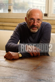 Turin November 15, 2025..Mauro Covacich, writer and contributor to Corriere della Sera, photographed in Turin at the Circolo dei lettori during the Radici Festival/Mauro Covacich, scrittore e autore, collaboratore del Corriere della Sera, fotografatoa Torino negli spazi del Circolo dei lettori durante il Festival Radici. ©Rino Bianchi/Rosebud2
