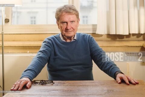 Turin November 15, 2025..Lucio Caracciolo, journalist, essayist, founder and editor of the Italian geopolitical magazine Limes, photographed at the Circolo dei lettori in Turin during the Radici Festival/Lucio Caracciolo giornalista, saggista, fondatore e direttore della rivista italiana di geopolitica Limes, fotografato al Circolo dei lettori di Torino durante il Festival Radici. ©Rino Bianchi/Rosebud2