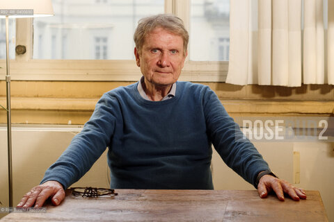 Turin November 15, 2025..Lucio Caracciolo, journalist, essayist, founder and editor of the Italian geopolitical magazine Limes, photographed at the Circolo dei lettori in Turin during the Radici Festival/Lucio Caracciolo giornalista, saggista, fondatore e direttore della rivista italiana di geopolitica Limes, fotografato al Circolo dei lettori di Torino durante il Festival Radici. ©Rino Bianchi/Rosebud2