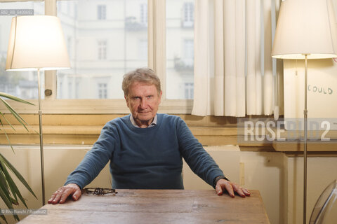 Turin November 15, 2025..Lucio Caracciolo, journalist, essayist, founder and editor of the Italian geopolitical magazine Limes, photographed at the Circolo dei lettori in Turin during the Radici Festival/Lucio Caracciolo giornalista, saggista, fondatore e direttore della rivista italiana di geopolitica Limes, fotografato al Circolo dei lettori di Torino durante il Festival Radici. ©Rino Bianchi/Rosebud2