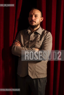 Turin November 15, 2025..Riccardo Gasperina Geroni, Italianist, scholar of Italian literature, university professor, and essayist, photographed in Turin at the Circolo dei lettori during the Radici Festival/Riccardo Gasperina Geroni, italianista, studioso di letteratura italiana, docente universitario, saggista, fotografato a Torino negli spazio del Circolo dei lettori durante il Festival Radici. ©Rino Bianchi/Rosebud2