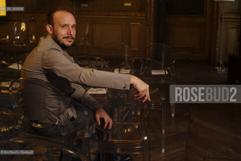 Turin November 15, 2025..Riccardo Gasperina Geroni, Italianist, scholar of Italian literature, university professor, and essayist, photographed in Turin at the Circolo dei lettori during the Radici Festival/Riccardo Gasperina Geroni, italianista, studioso di letteratura italiana, docente universitario, saggista, fotografato a Torino negli spazio del Circolo dei lettori durante il Festival Radici. ©Rino Bianchi/Rosebud2