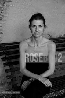 Rome August 1, 2017..Chiara Marchelli, an Italian writer, editor, copywriter and translator, photographed in Rome in the gardens of Castel SantAngelo/Chiara Marchelli , scrittrice italiana, editor, copywriter e traduttrice, fotografata a Roma nei giardini di Castel SantAngelo.. ©Rino Bianchi/Rosebud2