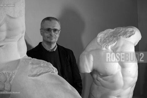 Rome April 11, 2019..Camillo Neri, professor of Greek Language and Literature at the University of Bologna, philologist, Greek scholar, member of the international team of the «Année Philologique» and of the Study Center «The permanence of the classic», co-director of the journal «Eikasmós. Quaderni Bolognesi of Classical Philology », photographed in Rome at the La Sapienza Museum of Classical Art/Camillo Neri, docente di Lingua e Letteratura Greca all’Università di Bologna, filologo, grecista, membro dell’équipe internazionale dell’«Année Philologique» e del Centro Studi «La permanenza del classico», condirettore della rivista «Eikasmós. Quaderni Bolognesi di Filologia Classica», fotografato a Roma negli spazi del Museo di Arte Classica de La Sapienza. ©Rino Bianchi/Rosebud2