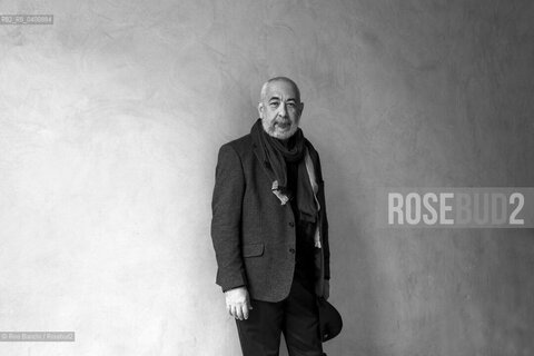 Rome May 6, 2019..Leonardo Padura, writer, essayist, journalist and screenwriter, awarded the Princess of Asturias Prize for Literature, photographed in Rome at Piazza Navona/Leonardo Padura, scrittore, saggista, giornalista e sceneggiatore, insignito del Premio Principessa delle Asturie per la letteratura, fotografato a Roma a Piazza Navona. ©Rino Bianchi/Rosebud2