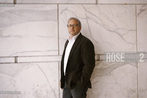 Rome December 8, 2008..Rome, December 8, 2008..Hector Abad Faciolince, writer and poet, photographed in Rome at the Palazzo dei Congressi in the EUR district/Hector Habad Faciolince, scrittore e poeta, fotografato a Roma negli spazi del Palazzo dei Congressi allEur. ©Rino Bianchi/Rosebud2