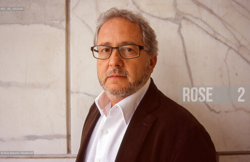 Rome December 8, 2008..Rome, December 8, 2008..Hector Abad Faciolince, writer and poet, photographed in Rome at the Palazzo dei Congressi in the EUR district/Hector Habad Faciolince, scrittore e poeta, fotografato a Roma negli spazi del Palazzo dei Congressi allEur. ©Rino Bianchi/Rosebud2