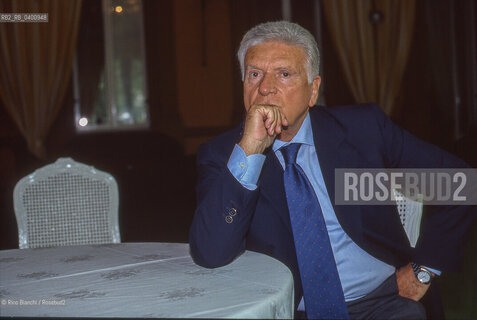 Rome, March 15, 1999..Sergio Zavoli, journalist and essayist, photographed in Rome, publishes Cera una volta la Prima Repubblica for Rai/Eri-Mondadori/Sergio Zavoli, giornalista e saggista, fotografato a Roma, pubblica per i tipi Rai\Eri-Mondadori  -Cera una volta la Prima Repubblica- ©Rino Bianchi/Rosebud2