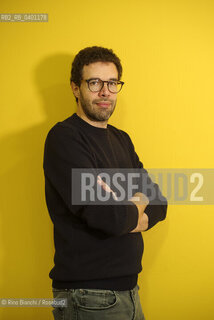 Milan December 18, 2025..Giulio Passerini, essayist, editor, and author, works in communications and the Intramontabili series for Edizioni E/O. He writes about graphics for Panorama.it, innovation and publishing for Ho un libro in testa, and covers covers on his blog Whos the reader. He edited Giuseppe Bonuras Racconti del giorno e della notte for Hacca/Giulio Passerini, saggista, edtor e autore, si occupa di comunicazione e della collana degli Intramontabili per le Edizioni E/O, scrive di grafica per Panorama.it, di innovazione ed editoria per Ho un libro in testa e di copertine sul suo blog Who’s the reader. Ha curato per Hacca i Racconti del giorno e della notte di Giuseppe Bonura. ©Rino Bianchi/Rosebud2