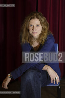 Turin February 3, 2026..Susanna Nicchiarelli, director, screenwriter, and actress, has written and directed five feature films: Cosmonauta, La scoperta dell’alba, Nico, 1988, Miss Marx, and Chiara, photographed in Turin at the Circolo dei lettori/Susanna Nicchiarelli regista, sceneggiatrice, attrice, ha scritto e diretto cinque lungometraggi: Cosmonauta, La scoperta dell’alba, Nico, 1988, Miss Marx  e Chiara, fotografata a Torino negli ambienti del Circolo dei lettori. ©Rino Bianchi/Rosebud2