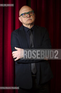 Turin February 7, 2026..Tiziano Scarpa, novelist, playwright, and poet, winner of the 2009 Strega Prize and SuperMondello Prize with his novel Stabat Mater, photographed in Turin at the Circolo dei lettori/Tiziano Scarpa romanziere, drammaturgo e poeta, vincitore del  Premio Strega e Premio SuperMondello 2009 con il suo romanzo Stabat Mater , fotografato a Torino negli ambienti del Circolo dei lettori. ©Rino Bianchi/Rosebud2