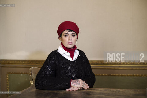 Turin January 31,  2026..Giulia Muscatelli, writer, author, collaborates with various publications, teacher at the Holden School, photographed in Turin at the Circolo dei lettori during the Festival Francesissimo/Giulia Muscatelli, scrittrice, autrice, collabora con diverse testate, docente della Scuola Holden, fotografata a Torino negli ambienti del Circolo dei lettori durante il Festival Francesissimo. ©Rino Bianchi/Rosebud2