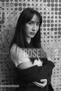 Rome March 21, 2026..Felicia Kingsley, pseudonym of Serena Artioli, architect and bestselling author who has sold more than 1,000,000 copies in Italy, photographed in Piazza Euclide in Rome/Felicia Kingsley, pseudonimo di Serena Artioli, architetto e scrittrice bestseller arrivando a vendere in Italia più di 1 000 000 di copie, fotografata a Roma a Piazza Euclide. ©Rino Bianchi/Rosebud2