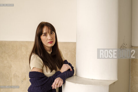 Rome March 21, 2026..Felicia Kingsley, pseudonym of Serena Artioli, architect and bestselling author who has sold more than 1,000,000 copies in Italy, photographed in Piazza Euclide in Rome/Felicia Kingsley, pseudonimo di Serena Artioli, architetto e scrittrice bestseller arrivando a vendere in Italia più di 1 000 000 di copie, fotografata a Roma a Piazza Euclide. ©Rino Bianchi/Rosebud2