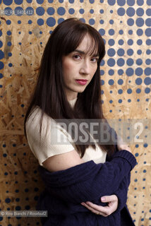 Rome March 21, 2026..Felicia Kingsley, pseudonym of Serena Artioli, architect and bestselling author who has sold more than 1,000,000 copies in Italy, photographed in Piazza Euclide in Rome/Felicia Kingsley, pseudonimo di Serena Artioli, architetto e scrittrice bestseller arrivando a vendere in Italia più di 1 000 000 di copie, fotografata a Roma a Piazza Euclide. ©Rino Bianchi/Rosebud2