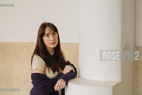 Rome March 21, 2026..Felicia Kingsley, pseudonym of Serena Artioli, architect and bestselling author who has sold more than 1,000,000 copies in Italy, photographed in Piazza Euclide in Rome/Felicia Kingsley, pseudonimo di Serena Artioli, architetto e scrittrice bestseller arrivando a vendere in Italia più di 1 000 000 di copie, fotografata a Roma a Piazza Euclide. ©Rino Bianchi/Rosebud2