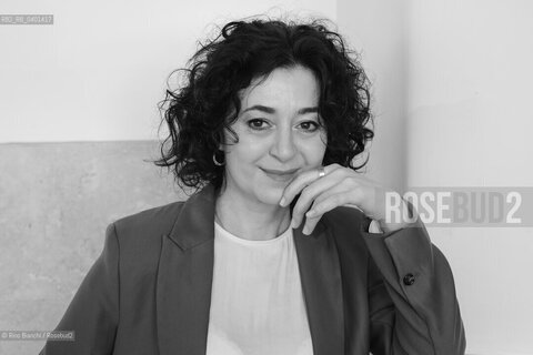 Rome March 21, 2026..Ece Temelkuran is a Turkish journalist, writer, and activist. She was a columnist for Milliyet and Habertürk, but was fired from the latter after writing articles critical of the government, particularly on the massacre of Kurds on the Turkish-Iraqi border in December 2011. Considered Turkeys most read political columnist, she has twice been ranked among the ten most influential people on social media, photographed near Piazza Euclide in Rome/Ece Temelkuran giornalista, scrittrice e attivista turca. E stata editorialista per Milliyet e Habertürk, ed è stata licenziata da questo dopo aver scritto articoli critici nei confronti del governo, in particolare sul massacro di curdi al confine tra Turchia e Iraq del dicembre 2011. Considerata editorialista politico più letto della Turchia ed è stata classificata due volte tra le dieci persone più influenti dei social media, fotografata a Roma nei pressi di Piazza Euclide. ©Rino Bianchi/Rosebud2