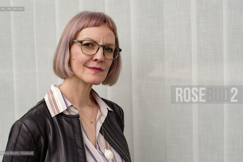 Rome March 22, 2026..Jana Karšaiová, an actress, author, and writer of Slovakian origin, began teaching herself Italian in 2002 and made her narrative debut with the novel Divorzio di Velluto photographed in Rome at the Auditorium Parco della Musica/Jana Karšaiová, attrice, autrice e scrittrice di origine slovacca,  ha iniziato a imparare l’italiano da autodidatta nel 2002 e il suo esordio narrativo è con il romanzo Divorzio di velluto, fotografata a Roma negli spazi dellAuditorium Parco della Musica. ©Rino Bianchi/Rosebud2