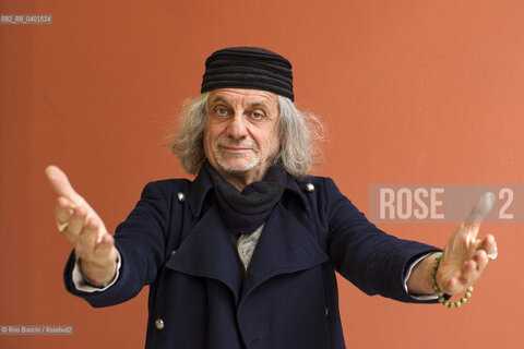 Rome March 22, 2026..Alessandro Bergonzoni, comedian, cabaret artist, playwright, writer, humorist, actor, visual artist, and lyricist, photographed in Rome at the Auditorium Parco della Musica/Alessandro Bergonzoni comico, cabarettista, drammaturgo, scrittore, umorista, attore, artista visivo e paroliere, fotografato a Roma negli spazi dellAuditorium Parco della Musica. ©Rino Bianchi/Rosebud2