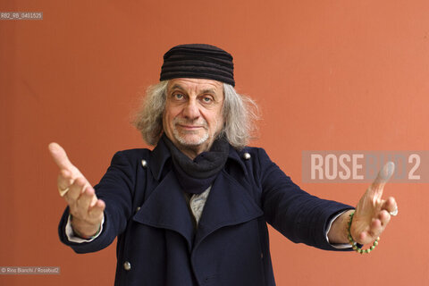 Rome March 22, 2026..Alessandro Bergonzoni, comedian, cabaret artist, playwright, writer, humorist, actor, visual artist, and lyricist, photographed in Rome at the Auditorium Parco della Musica/Alessandro Bergonzoni comico, cabarettista, drammaturgo, scrittore, umorista, attore, artista visivo e paroliere, fotografato a Roma negli spazi dellAuditorium Parco della Musica. ©Rino Bianchi/Rosebud2