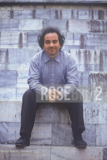 Asciano (Siena), May 1994..Beppe Sebaste, journalist and writer, pictured in Tuscany near Asciano/Beppe Sebaste, giornalista e scrittore, ritratto in Toscana nei pressi di Asciano.. ©Rino Bianchi/Rosebud2