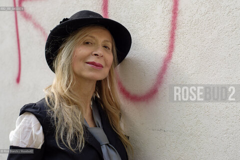 Novara March 30, 2026..Elvira Seminara, a writer and professional journalist since 1991, was an editor at the daily newspaper La Sicilia before dedicating herself entirely to fiction. She currently collaborates with LEspresso. She is pictured in Novara near the municipal swimming pool/Elvira Seminara, scrittrice, giornalista professionista dal ‘91, prima di dedicarsi interamente alla narrativa è stata redattrice nel quotidiano La Sicilia e collabora attualmente con lEspresso, fotografata a Novara nei pressi della piscina comunale. ©Rino Bianchi/Rosebud2