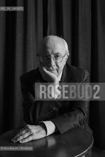 Turin May 7, 2026..Roberto Esposito, philosopher, professor emeritus of theoretical philosophy at the Scuola Normale Superiore, considered one of the key authors of Italian Theory, photographed in Turin at the Circolo dei lettori during the event Tracce. Intorno a Ferraris (Traces. Around Ferraris)/Roberto Esposito filosofo, professore emerito di filosofia teoretica presso la Scuola Normale Superiore, considerato uno degli autori di riferimento dellItalian Theory, fotografato a Torino negli ambienti del Circolo dei lettori in occasione dellevento Tracce. Intorno a Ferraris ©Rino Bianchi/Rosebud2