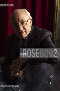 Turin May 7, 2026..Roberto Esposito, philosopher, professor emeritus of theoretical philosophy at the Scuola Normale Superiore, considered one of the key authors of Italian Theory, photographed in Turin at the Circolo dei lettori during the event Tracce. Intorno a Ferraris (Traces. Around Ferraris)/Roberto Esposito filosofo, professore emerito di filosofia teoretica presso la Scuola Normale Superiore, considerato uno degli autori di riferimento dellItalian Theory, fotografato a Torino negli ambienti del Circolo dei lettori in occasione dellevento Tracce. Intorno a Ferraris ©Rino Bianchi/Rosebud2