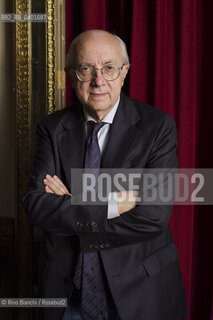 Turin May 7, 2026..Roberto Esposito, philosopher, professor emeritus of theoretical philosophy at the Scuola Normale Superiore, considered one of the key authors of Italian Theory, photographed in Turin at the Circolo dei lettori during the event Tracce. Intorno a Ferraris (Traces. Around Ferraris)/Roberto Esposito filosofo, professore emerito di filosofia teoretica presso la Scuola Normale Superiore, considerato uno degli autori di riferimento dellItalian Theory, fotografato a Torino negli ambienti del Circolo dei lettori in occasione dellevento Tracce. Intorno a Ferraris ©Rino Bianchi/Rosebud2