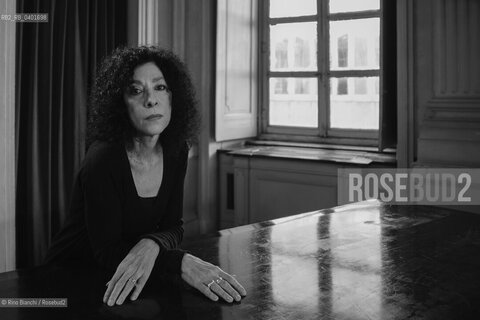 Turin May 17, 2026..Leila Guerriero, a journalist and writer who collaborates with El País, La Nación, Rolling Stone, and many other Latin American and European newspapers, was photographed in Turin at the Circolo dei lettori during the final evening of the European Strega Prize/Leila Guerriero giornalista e scrittrice, collabora con “El País”, “La Nación”, “Rolling Stone” e molte altre testate latinoamericane ed europee, fotografata a Torino negli spazi del Circolo dei lettori in occasione della serata finale del Premio Strega Europeo. ©Rino Bianchi/Rosebud2