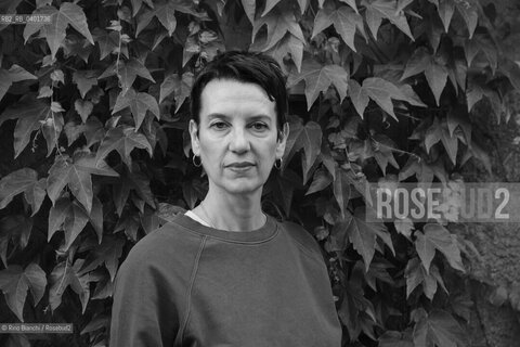 Milan May 19, 2026..Alessandra Carati, writer, editor, and screenwriter, photographed in Milan on Via privata della Braida/Alessandra Carati, scrittrice, editor e sceneggiatrice, fotografata a Milano in Via privata della Braida. ©Rino Bianchi/Rosebud2