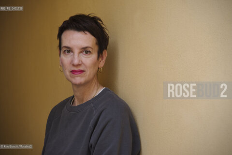 Milan May 19, 2026..Alessandra Carati, writer, editor, and screenwriter, photographed in Milan on Via privata della Braida/Alessandra Carati, scrittrice, editor e sceneggiatrice, fotografata a Milano in Via privata della Braida. ©Rino Bianchi/Rosebud2