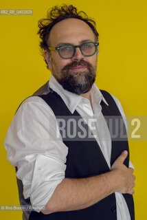 Turin May 15, 2026..Andrea Colamedici, Italian philosopher, essayist, and publisher, primarily active in cultural dissemination, teaches Prompt Thinking at the European Institute of Design in Rome and the 24Ore Business School, and is an expert in the philosophy of artificial intelligence. Photographed in Turin at the Lingotto/Andrea Colamedici filosofo, saggista ed editore italiano attivo soprattutto nellambito della divulgazione culturale, docente di Prompt Thinking presso lIstituto Europeo di Design di Roma e la 24Ore Business School, esperto di filosofia dellintelligenza artificiale, fotografato a Torino negli spazi del Lingotto. ©Rino Bianchi/Rosebud2