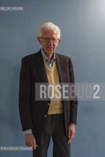 Turin May 15, 2026..Pietro Giubilo, a DC politician, councilor, and mayor of Rome from 1988 to 1989, nicknamed the monk for his lanky appearance and Franciscan habits, photographed in Turin in the Lingotto area/Pietro Giubilo politico DC, consigliere, assessore e  sindaco di Roma dal 1988 al 1989, soprannominato il monaco per laspetto allampanato e per le abitudini francescane, fotografato a Torino negli ambienti del Lingotto. ©Rino Bianchi/Rosebud2
