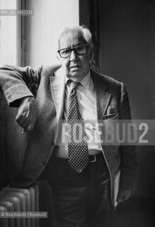 Rome, October 6, 1994..Michele Prisco, writer and exponent of Neapolitan culture, photographed in Naples at Palazzo Serra di Cassano/Michele Prisco, scrittore, esponente della cultura partenopea fotografato a Napoli nel Palazzo Serra di Cassano. ©Rino Bianchi/Rosebud2