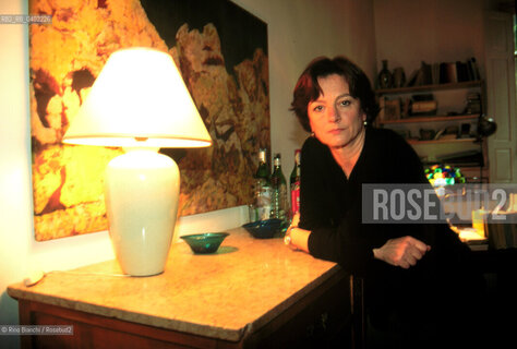 Roma 14 giugno 2000..Daniela Attanasio, poetessa, ritratta nella sua abitazione romana.. ©Rino Bianchi/Rosebud2