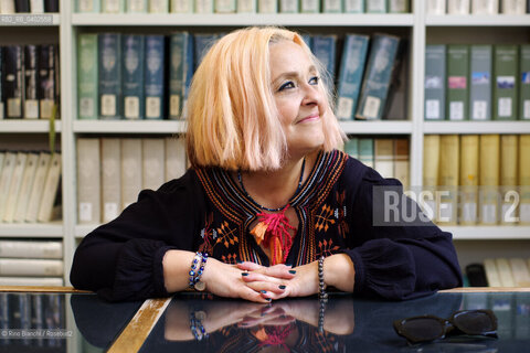 Biella September 12, 2026..Gaja Cenciarelli—a writer, translator, and teacher of English language and literature, as well as an author of novels, short stories, and critical essays—is a member of the “Piccoli Maestri” association and winner of the 2023 Alvaro-Bigiaretti Prize; she is pictured here at the Biella Civic Library during the Fuoriluogo Festival/Gaja Cenciarelli, scrittrice e traduttrice, autrice di romanzi, racconti, interventi critici, docente di lingua e letteratura inglese, fa parte dellAssociazione “Piccoli Maestri”,  ha vinto il Premio Alvaro-Bigiaretti 2023, fotografata negli spazi della Biblioteca Civica di Biella durante il Festival Fuoriluogo. ©Rino Bianchi/Rosebud2