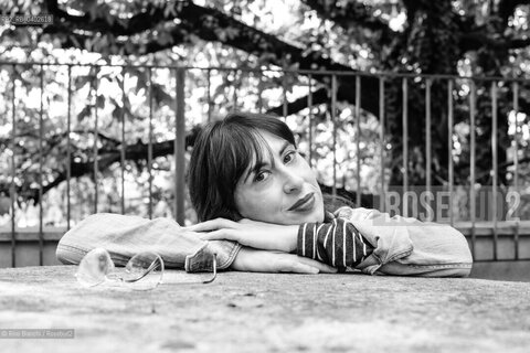 Biella Sepember 26, 2026..Olga Campofreda, a writer and essayist, works as a researcher in Italian and Cultural Studies in London and coaches fencing for the English national Under-20 team; she is pictured here in Biella, in the park of Palazzo Gromo Losa, during the Contemporanea Festival/Olga Campofreda scrittrice e saggista,  lavora come ricercatrice in Italian e Cultural studies a Londra ed insegna scherma per la nazionale inglese Under 20, fotografata a Biella nel parco di Palazzo Gromo Losa durante il Festival Contemporanea. ©Rino Bianchi/Rosebud2