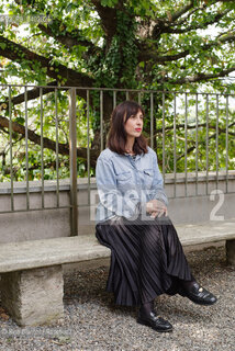 Biella Sepember 26, 2026..Olga Campofreda, a writer and essayist, works as a researcher in Italian and Cultural Studies in London and coaches fencing for the English national Under-20 team; she is pictured here in Biella, in the park of Palazzo Gromo Losa, during the Contemporanea Festival/Olga Campofreda scrittrice e saggista,  lavora come ricercatrice in Italian e Cultural studies a Londra ed insegna scherma per la nazionale inglese Under 20, fotografata a Biella nel parco di Palazzo Gromo Losa durante il Festival Contemporanea. ©Rino Bianchi/Rosebud2
