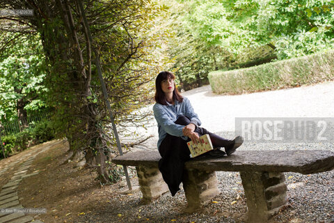 Biella Sepember 26, 2026..Olga Campofreda, a writer and essayist, works as a researcher in Italian and Cultural Studies in London and coaches fencing for the English national Under-20 team; she is pictured here in Biella, in the park of Palazzo Gromo Losa, during the Contemporanea Festival/Olga Campofreda scrittrice e saggista,  lavora come ricercatrice in Italian e Cultural studies a Londra ed insegna scherma per la nazionale inglese Under 20, fotografata a Biella nel parco di Palazzo Gromo Losa durante il Festival Contemporanea. ©Rino Bianchi/Rosebud2