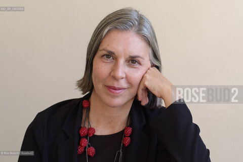 Biella September 27. 2026..Domitilla Dardi, storica e curatrice di design, curatrice per il design del MAXXI di Roma dal 2007 al 2023, docente nei corsi triennali e nei Master allo IED di Roma è stata visiting professor in diverse istituzioni, tra cui lUniversidad de Navarra a Pamplona, ​​lAccademia Abadir a Catania e il MADE Program di Siracusa, co-fondatrice e curatrice della fiera del design dautore EDIT Napoli, fotografata a Biella negli spazi del palazzo Gromo Losa in occasione di Contemporanea/Domitilla Dardi, storica e curatrice di design,  curatrice per il design del MAXXI di Roma dal 2007 al 2023, docente nei corsi triennali e nei Master allo IED di Roma  è stata visiting professor in diverse istituzioni, tra cui lUniversidad de Navarra a Pamplona, lAccademia Abadir a Catania e il MADE Program di Siracusa, co-fondatrice e curatrice della fiera del design dautore EDIT Napoli, fotografata a Biella negli spazi del palazzo Gromo Losa in occasione di Contemporanea. ©Rino Bianchi/Rosebud2