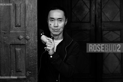 Turin October 11, 2026..Tash Aw, a Malaysian writer of Chinese ethnicity born in Taiwan, photographed in Turin inside the Church of San Filippo Neri during the Portici di Carta event/Tash Aw, scrittore malese di etnia cinese nato a Taiwan, fotografato a Torino negli spazi della chiesa San Filippo Neri durante Portici di carta ©Rino Bianchi/Rosebud2