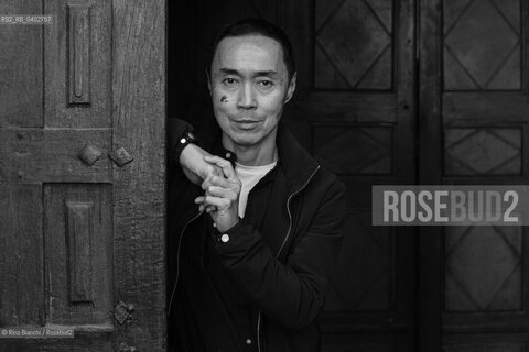 Turin October 11, 2026..Tash Aw, a Malaysian writer of Chinese ethnicity born in Taiwan, photographed in Turin inside the Church of San Filippo Neri during the Portici di Carta event/Tash Aw, scrittore malese di etnia cinese nato a Taiwan, fotografato a Torino negli spazi della chiesa San Filippo Neri durante Portici di carta ©Rino Bianchi/Rosebud2